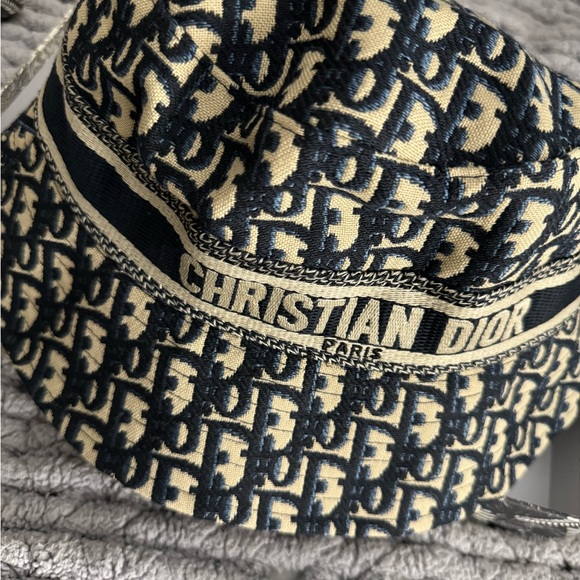 Dior hat new with tags - Picture 3 of 4